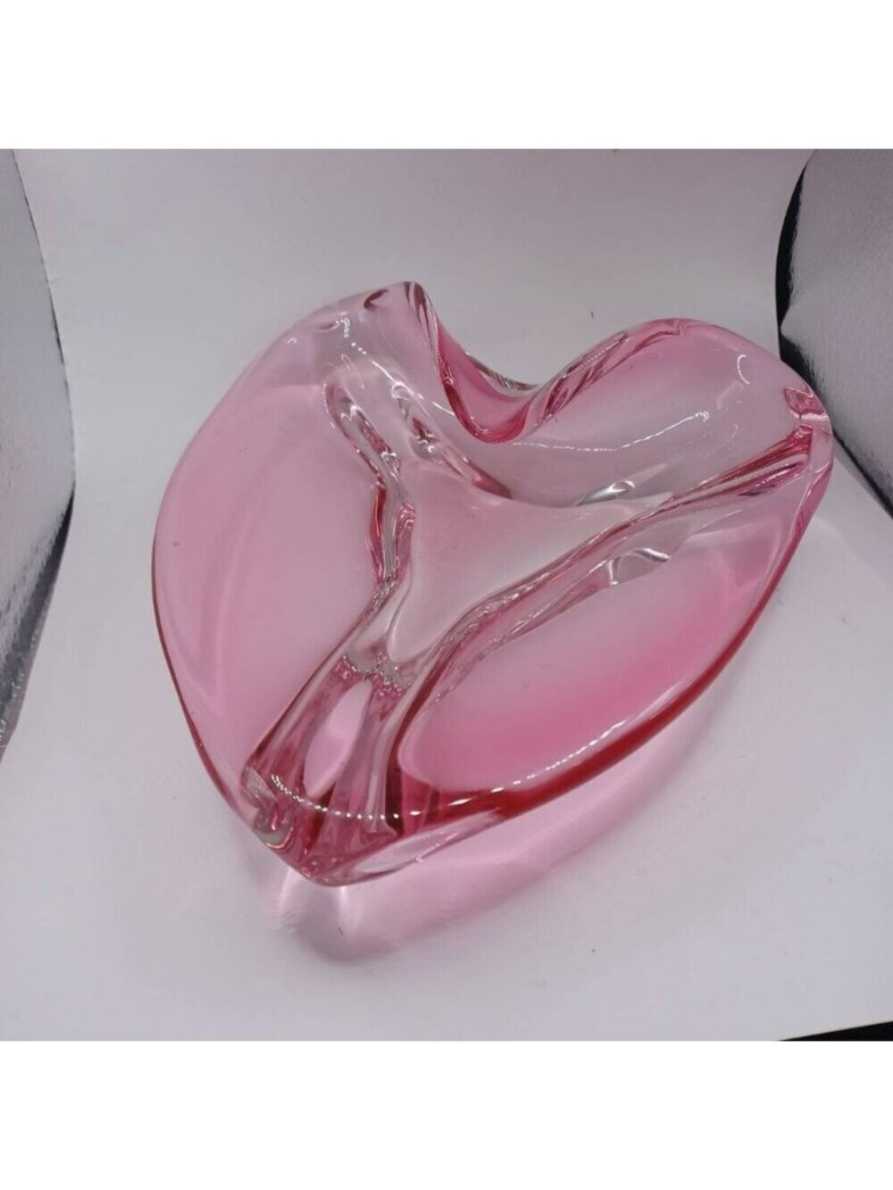 Val St Lambert unsigned heart ashtray glass bowl